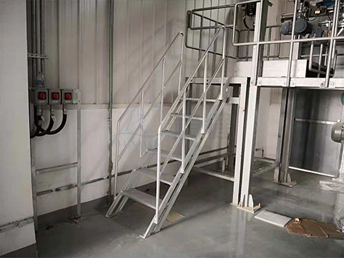 機器登高通道